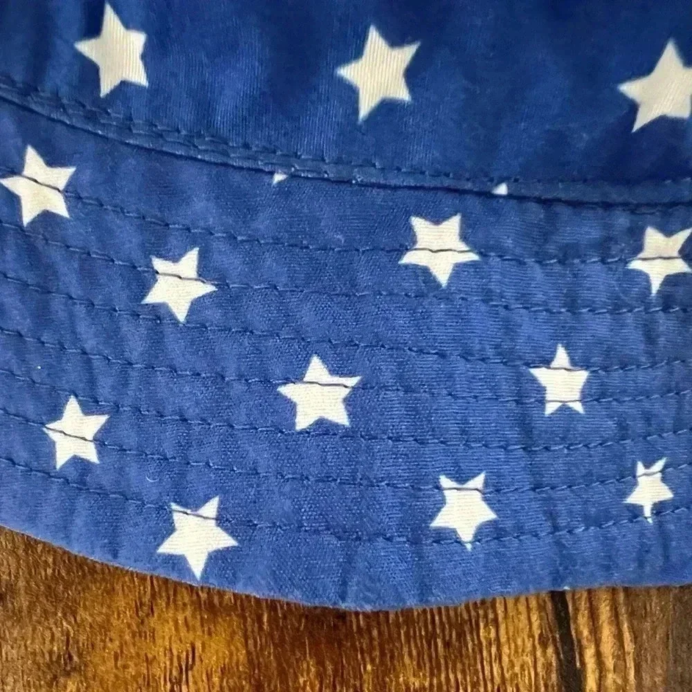 Lily & Dan | Child/unisex bucket hat.
